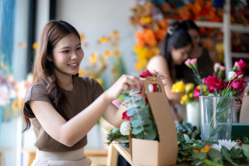 フラワーデザイナー 勉強 イメージ